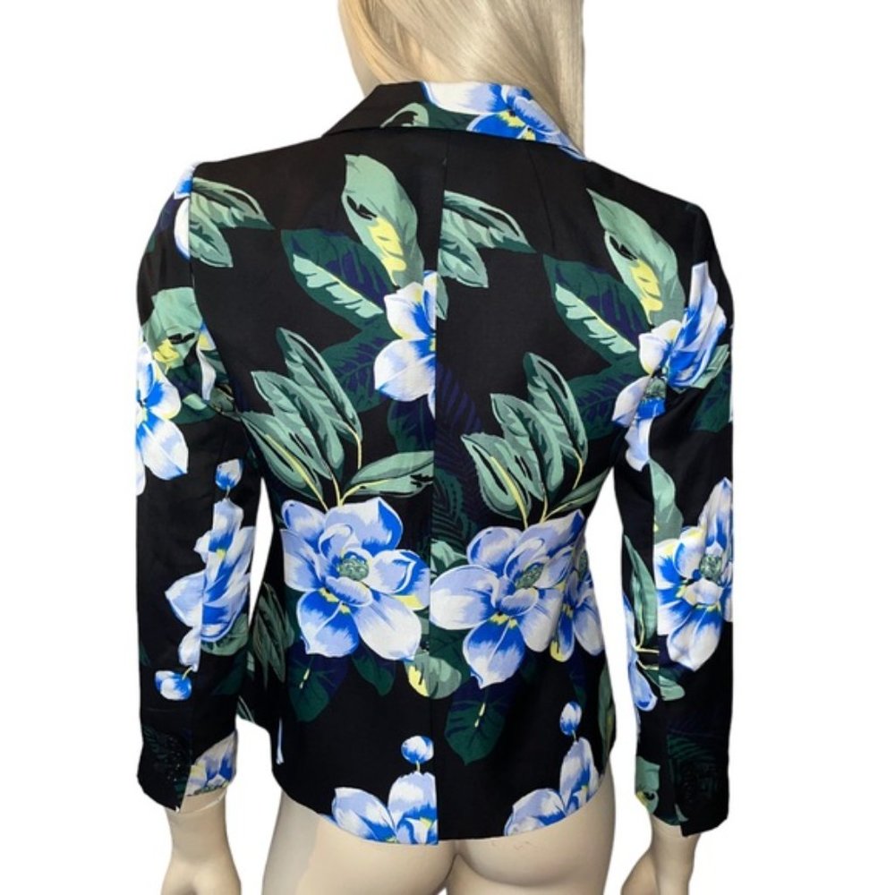 Banana Republic Floral Blazer - Picture 8 of 10